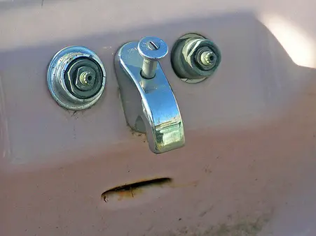 Concerned Sink is Concerned