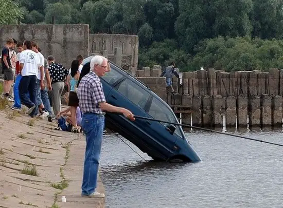 old man fishes car crashes