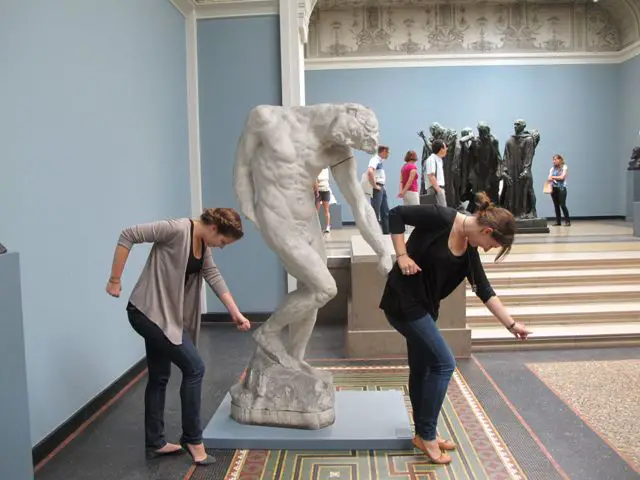All The Single Ladies Statue